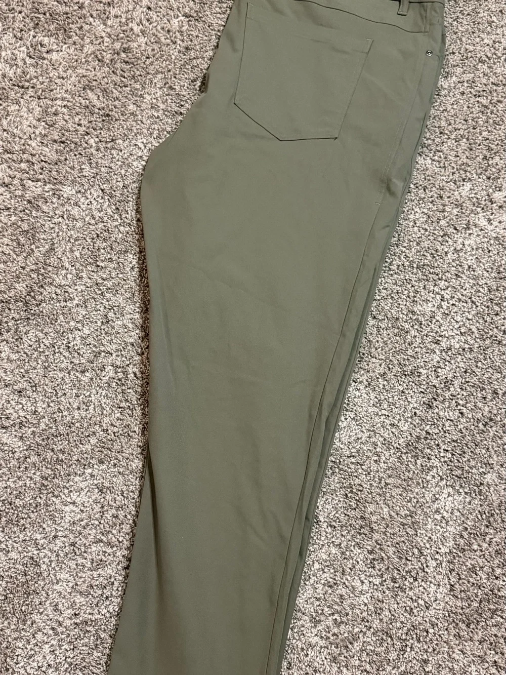 lululemon athletica Men's Olive Cargo Pants